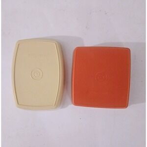 Vtg Tupperware Yellow Lunch/Snack# 813-4 And RED Sandwich Keeper# 670-4 LOT Of 2